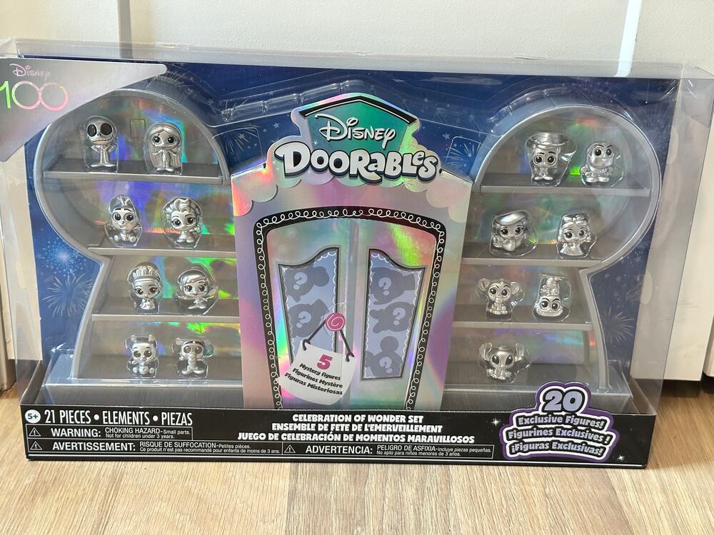 Disney Doorables Disney 100 Celebration of Wonder Set, 21-piece Collectible Set